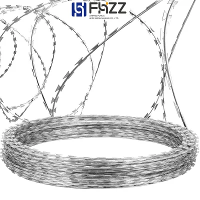 Zincato a caldo.  Recinzione di sicurezza/filo spinato per muro o linea di confine